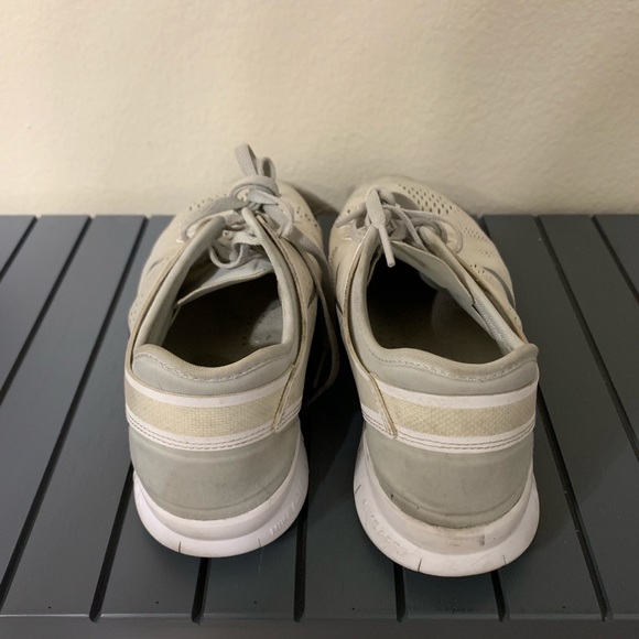 Nike Free run sneakers women’s Sz. 8 - Picture 3 of 5